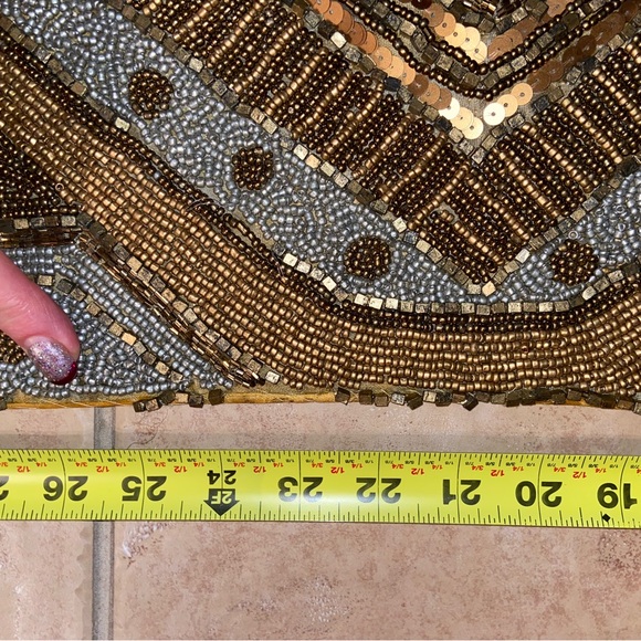 Z Galleries beaded table runner - Picture 8 of 11